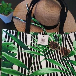 Beach Tote Bag BNWT Palm/ Black & White Striped